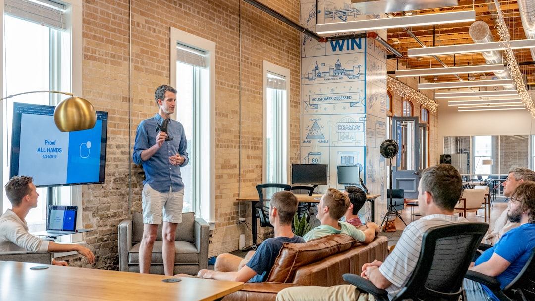 How to Design User Experience in Memorable Interactive Educational Content?
